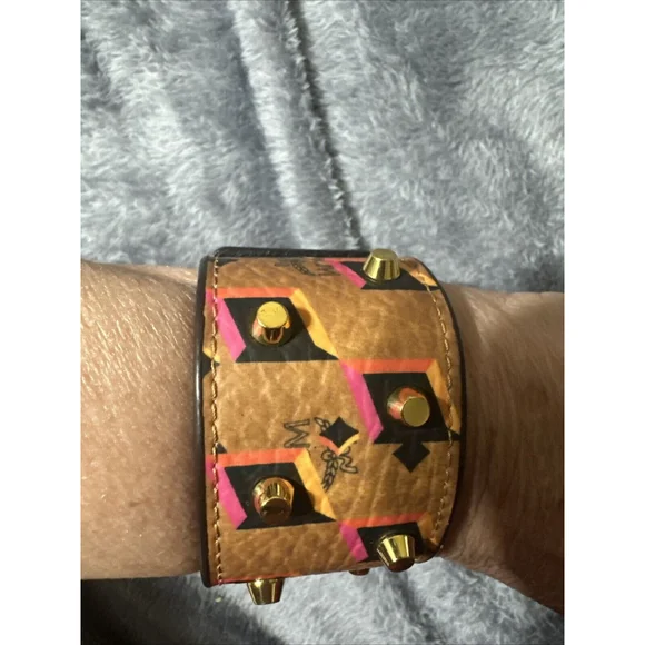 MCM Womans Leather Cuff Snap Bracelet Monogram MCM Pre-Loved - Picture 10 of 10